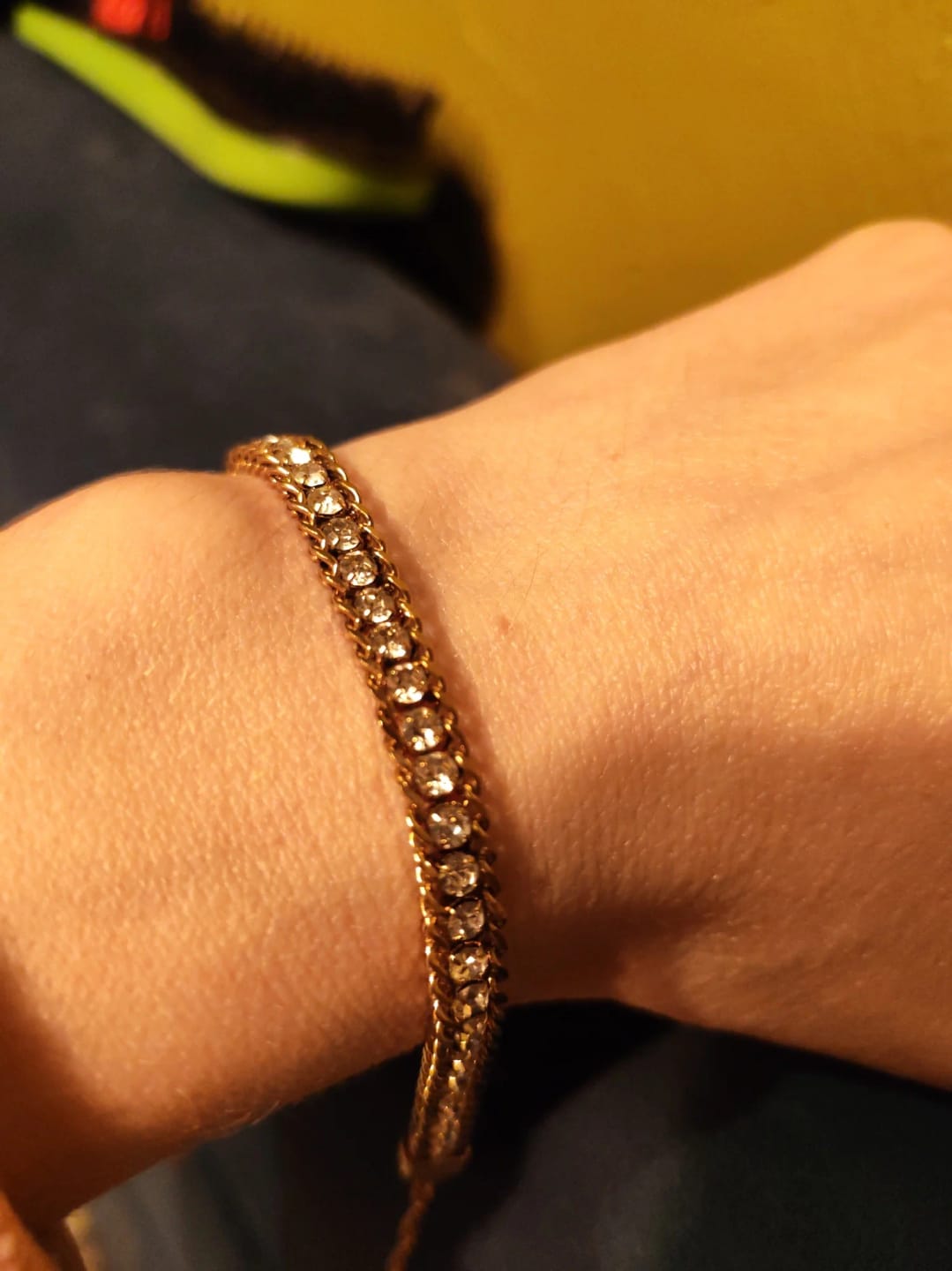 Customer photo review of Aurora Glow Gold Chain