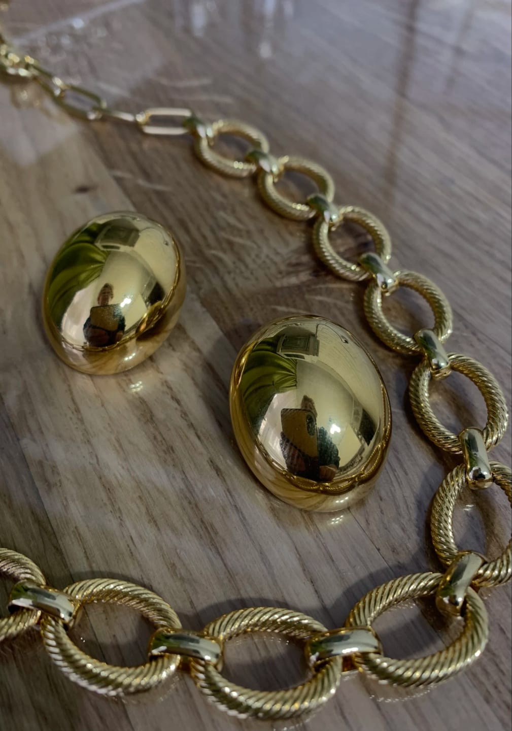 Customer photo review of Luxe Loom Gold Oval Charms