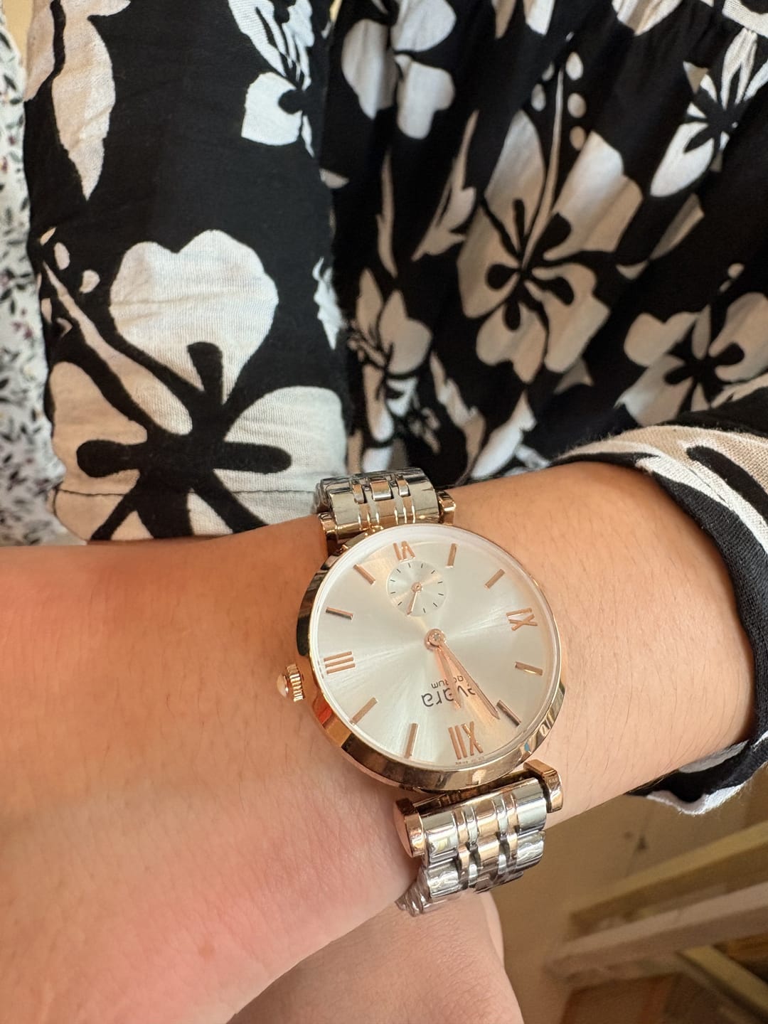 Customer photo review of Poise Mosaic