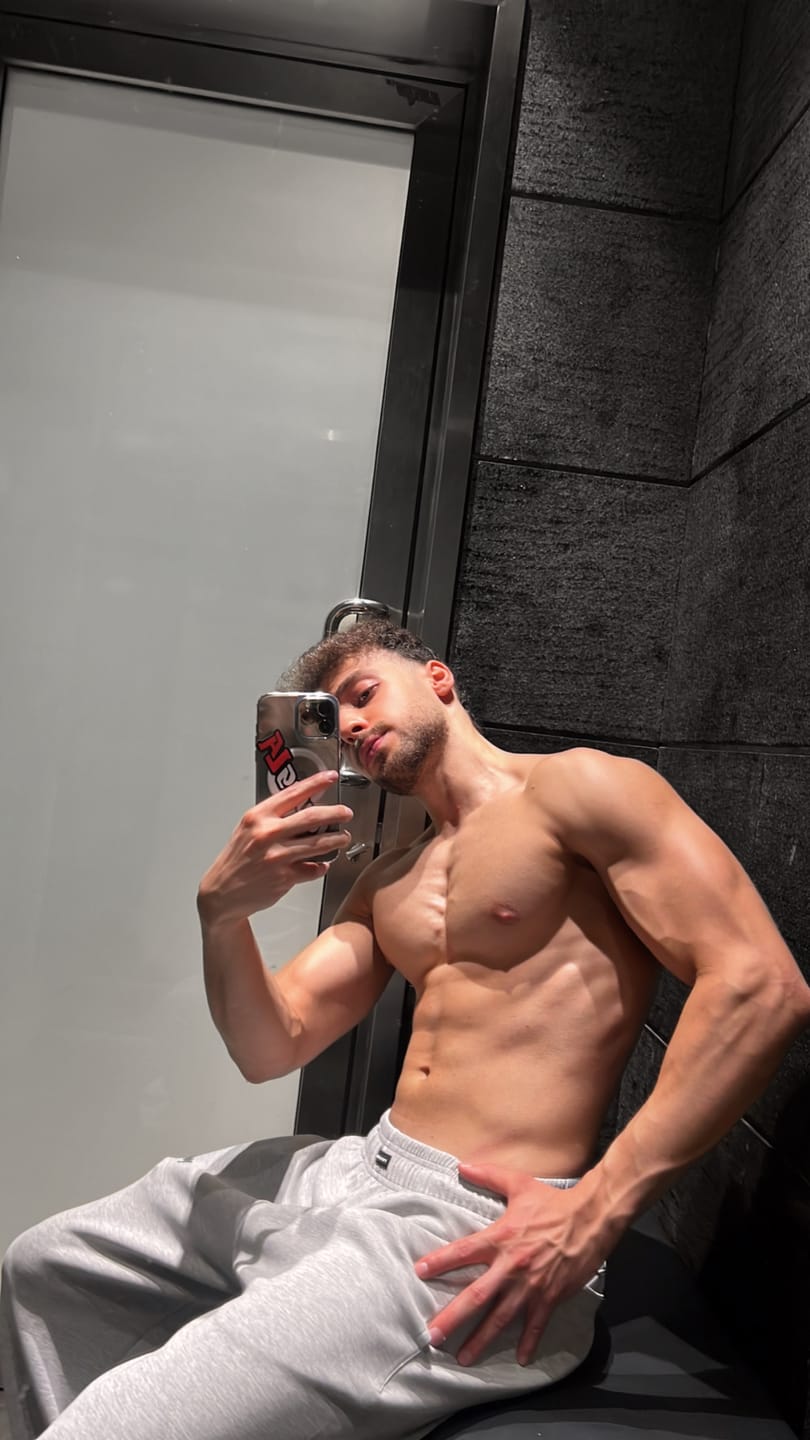 Customer photo review of 2141 - Soft AF No Cuff Sweats