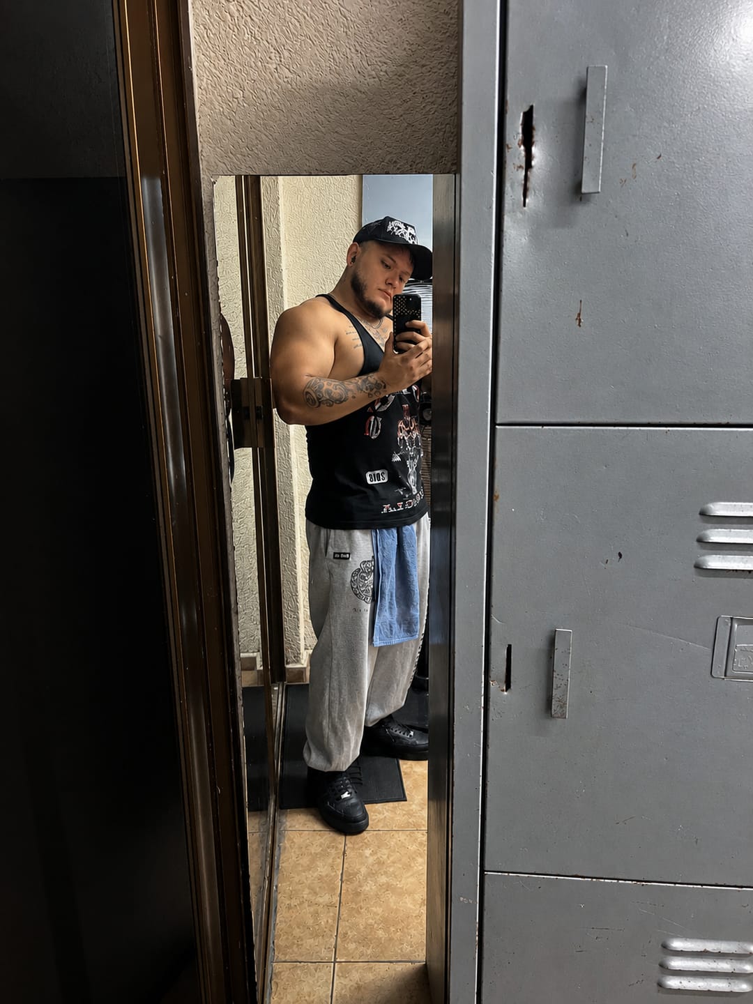 Customer photo review of 3062 - Gold's Glitch Stringers
