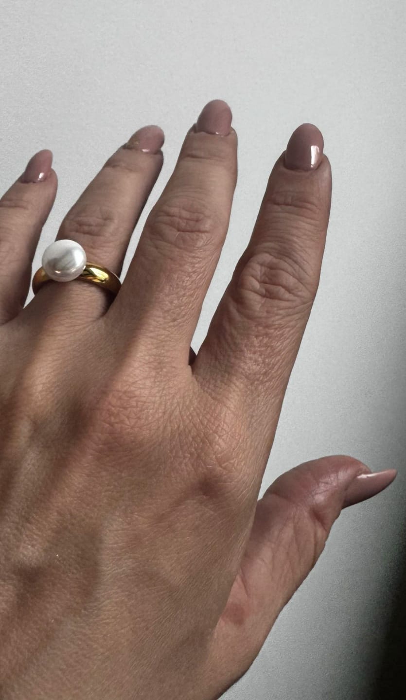 Customer photo review of Aura Pearl Band
