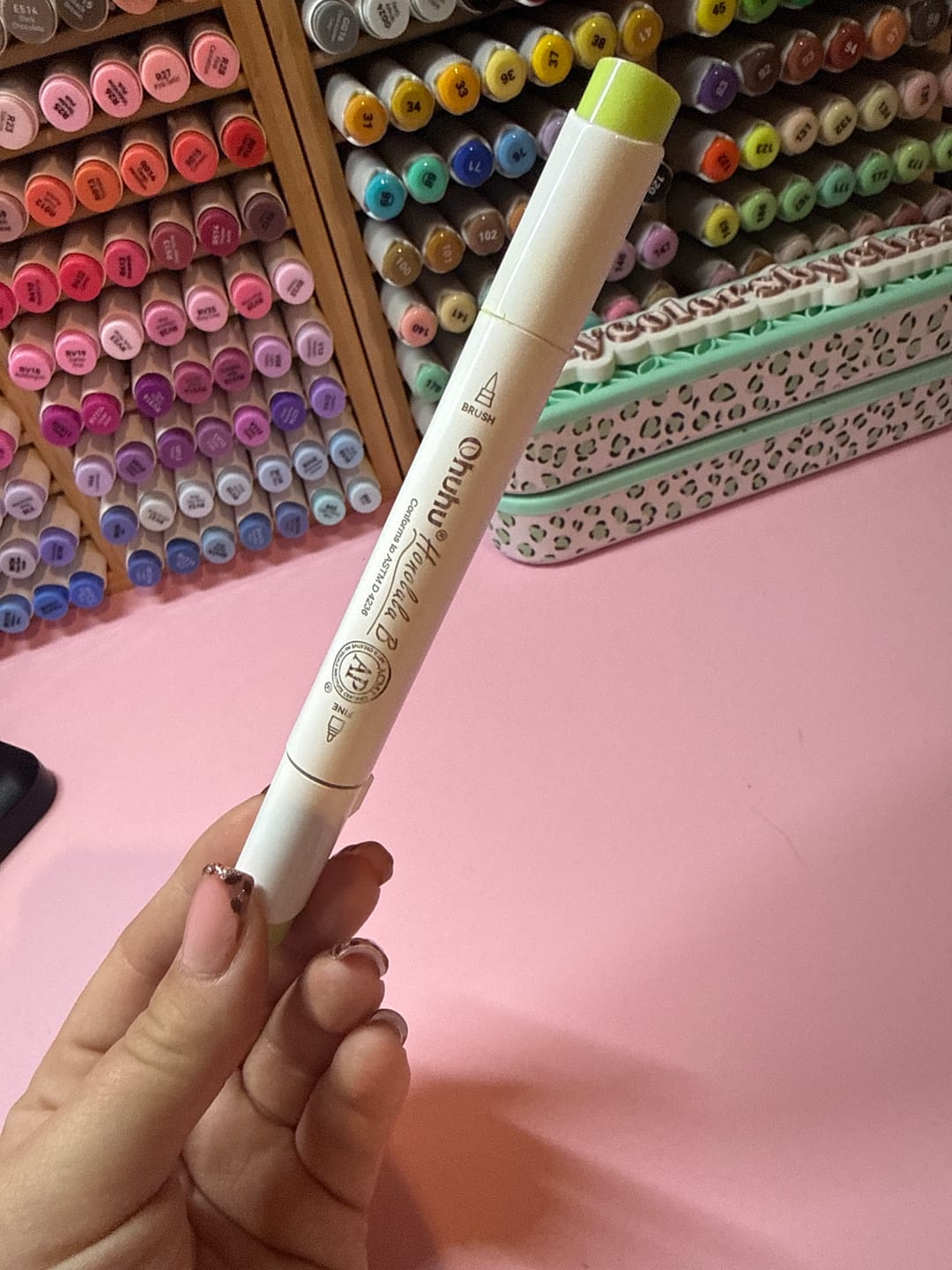 Customer photo review of Ohuhu Honolulu GY4 / YG012 Individual Marker, Brush & Chisel