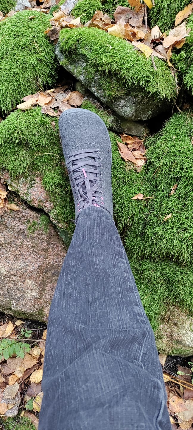 Customer photo review of Vaistoa Tunto 2 -paljasjalkatennarit