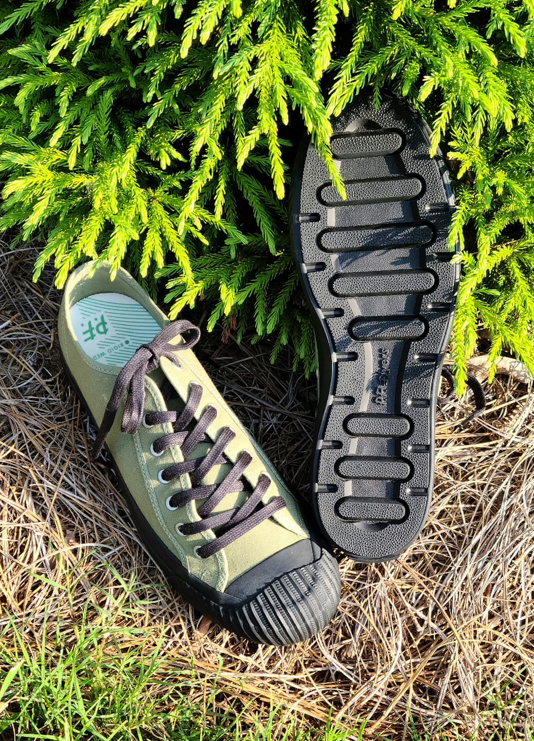 Customer photo review of Grounder Low-Top Olive Green/Black