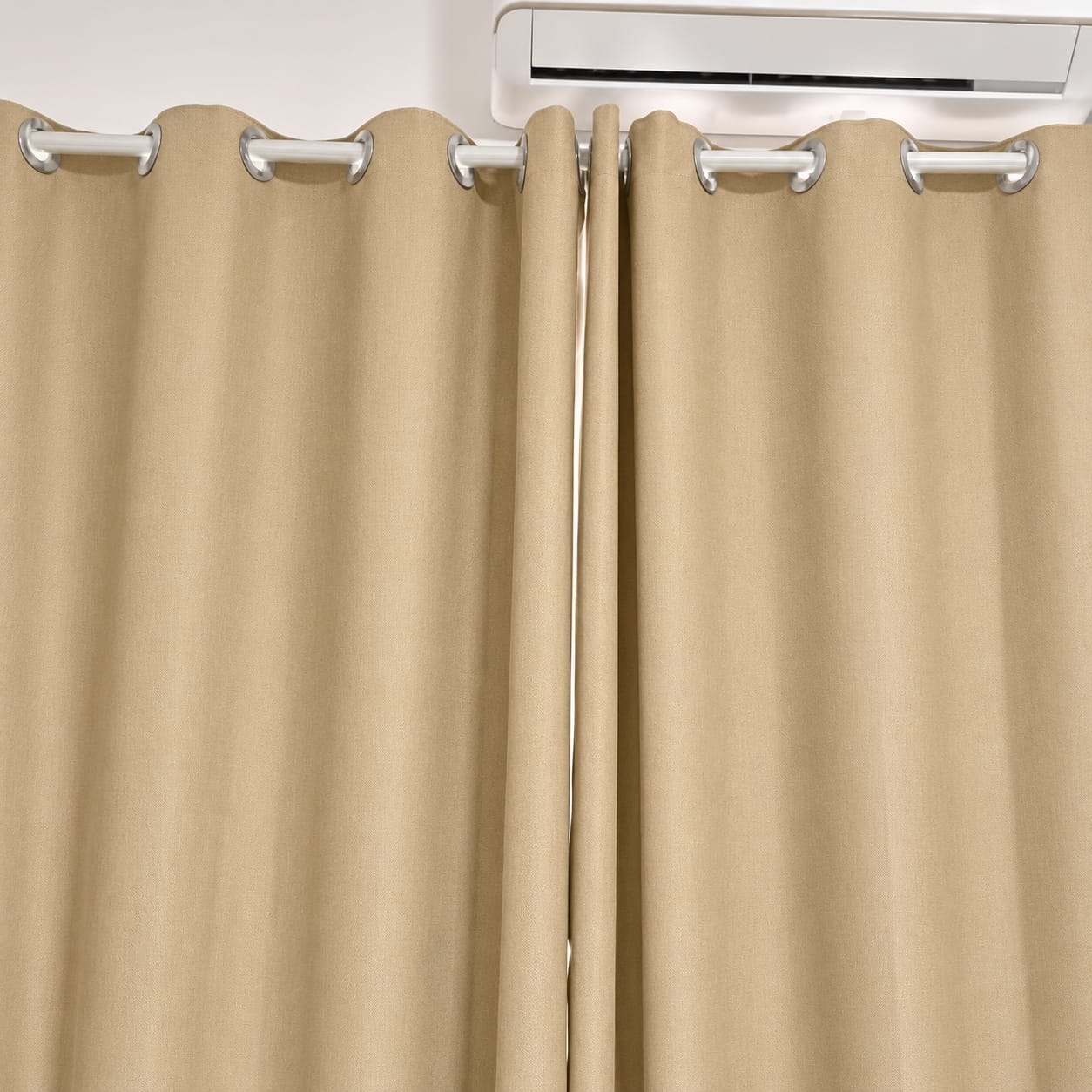 Customer photo review of Cortina Anti Ruído Premium 100% Blackout com Isolante Acústico Bege Sob Medida - Soothe