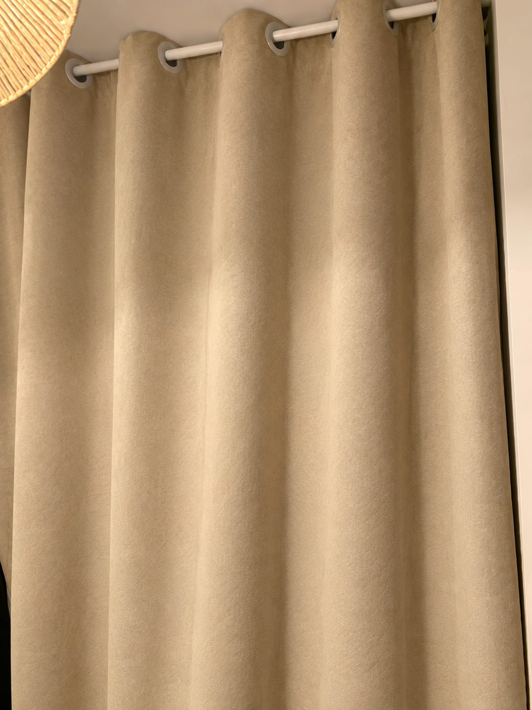 Customer photo review of Cortina Anti Ruído Premium 100% Blackout com Isolante Acústico Bege Sob Medida - Soothe