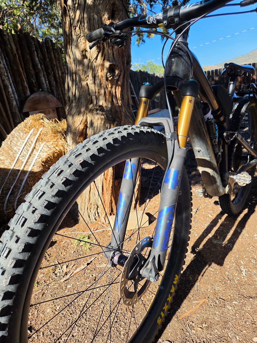 Customer photo review of Metallic Fox 34 Factory Fork Decal