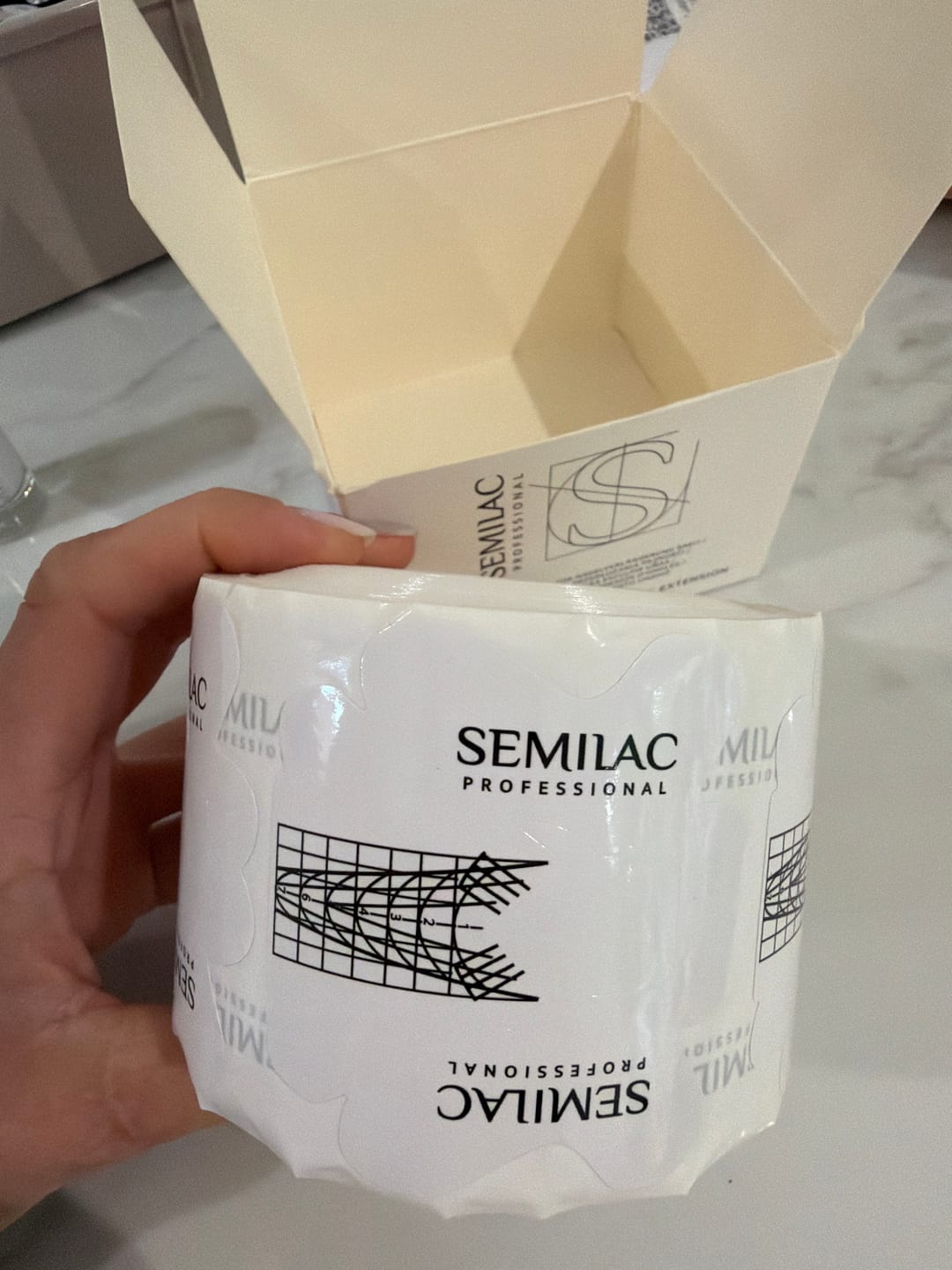 Customer photo review of Semilac Professional Extension Forms Basic 500pcs