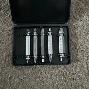 Customer photo review of Rimozione Viti Rotte Set Estrattori Doppia Punta 6 Pezzi