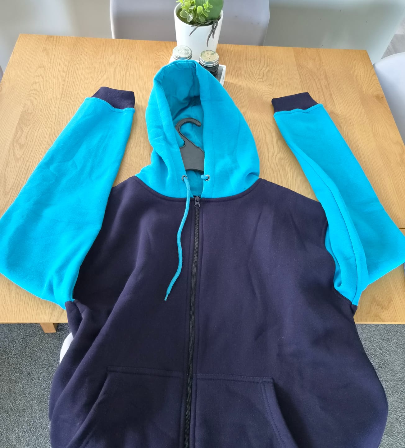 Customer photo review of Teal & Navy | Full Zip Long Tail Hoody