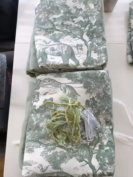 Customer photo review of Cortina Chenille Blackout Estampada Bicolor com Isolamento Térmico Verde Sob Medida - Sylvana