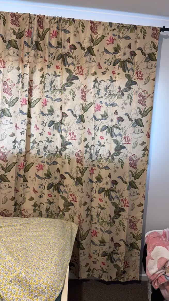 Customer photo review of Cortina Blackout Estampada Pastoral Sob Medida - Floral Rosê