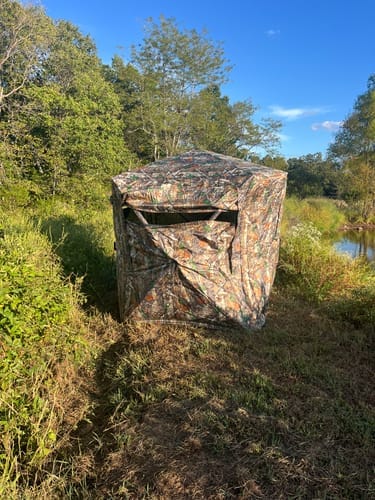 Customer photo review of VisTall 360 See-Through Ground Blind | 75-Inch 3 Person Pop Up Deer Blind with No-Trip Door | Portable Camo Hunting Blind with Blackout Curtain for Whitetail Deer Hunting