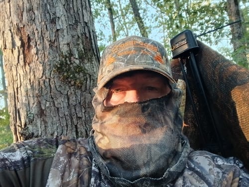 Customer photo review of VisTall 360 See-Through Ground Blind | 75-Inch 3 Person Pop Up Deer Blind with No-Trip Door | Portable Camo Hunting Blind with Blackout Curtain for Whitetail Deer Hunting