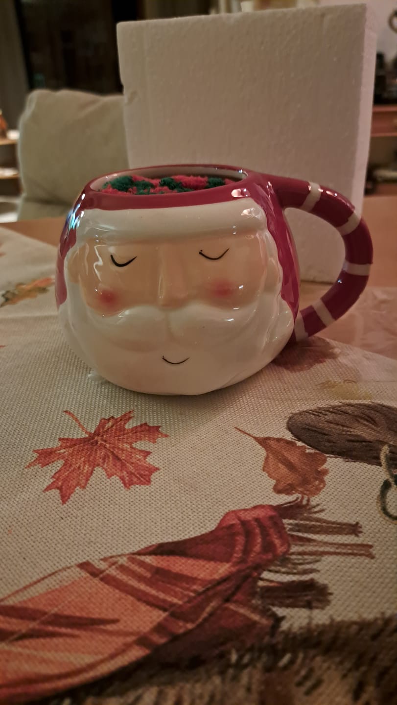 Customer photo review of Weihnachtsmann Tasse  & Kuschelsocken Set