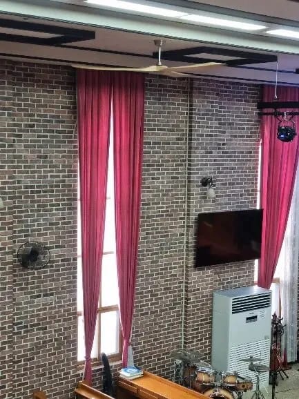 Customer photo review of Wooden Ceiling Fan with Remote, 3 Blades, DC Motor, 132–152 cm