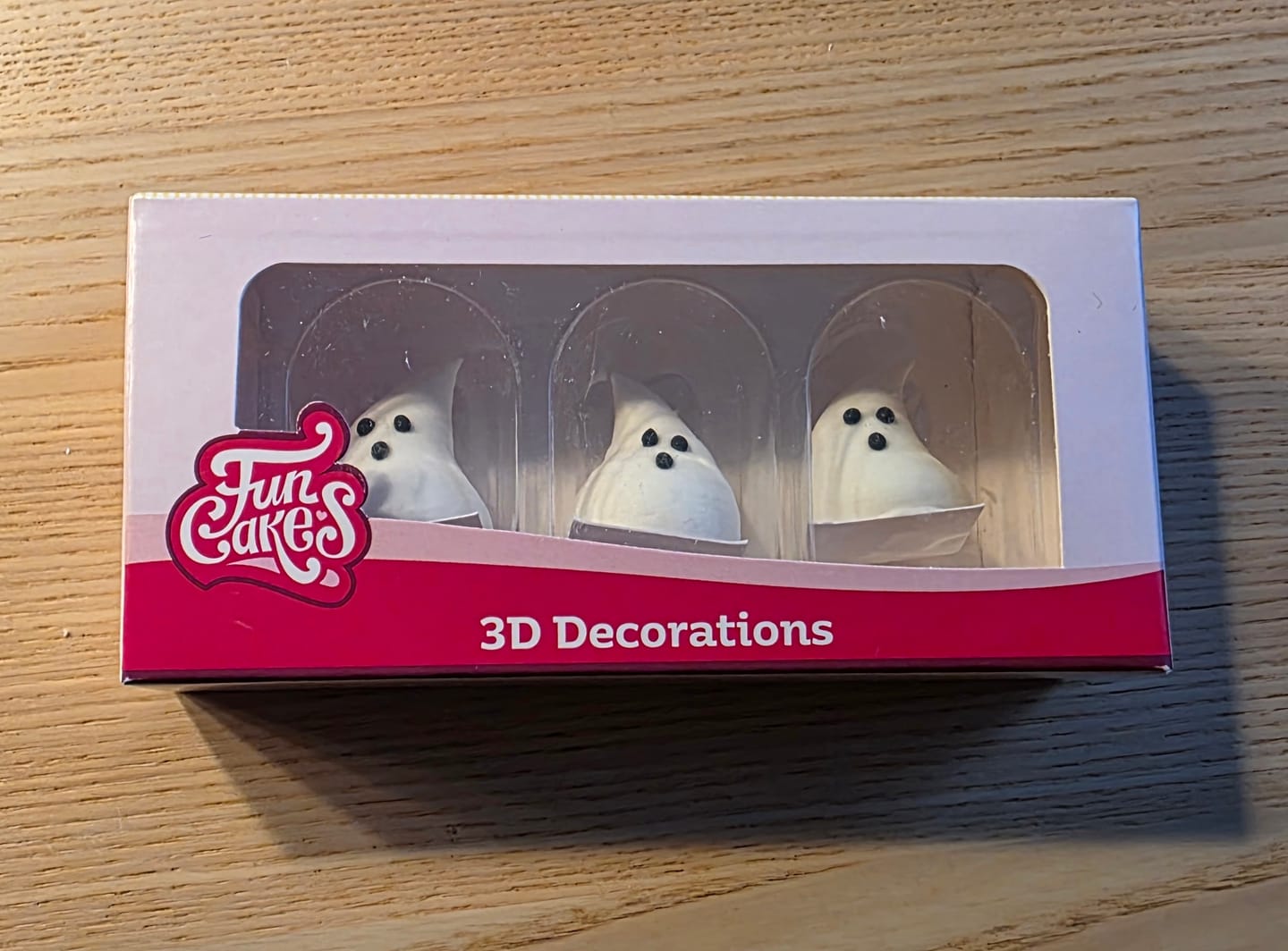 Customer photo review of 3D Zuckergeister – Essbare Deko für Cupcakes, Torten & Heißgetränke