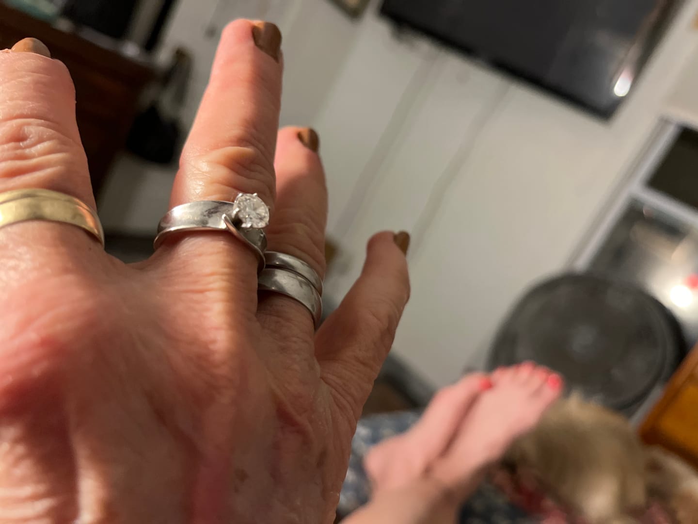 Customer photo review of Solitaire Round Moissanite Concave Wide Band Engagement Ring