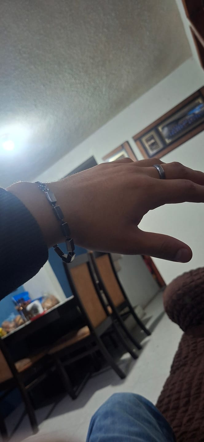 Customer photo review of Pulsera Ladrillos - Acero Inox.