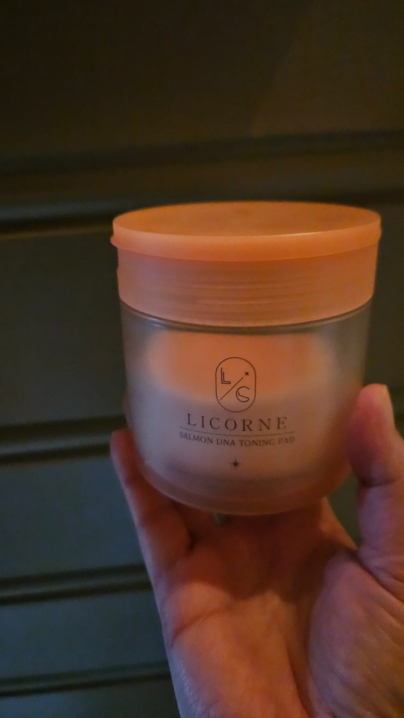 Customer photo review of Licorne Salmon DNA Toner Pad (70stk) - Glød, fukt og aldersforebyggende pleie