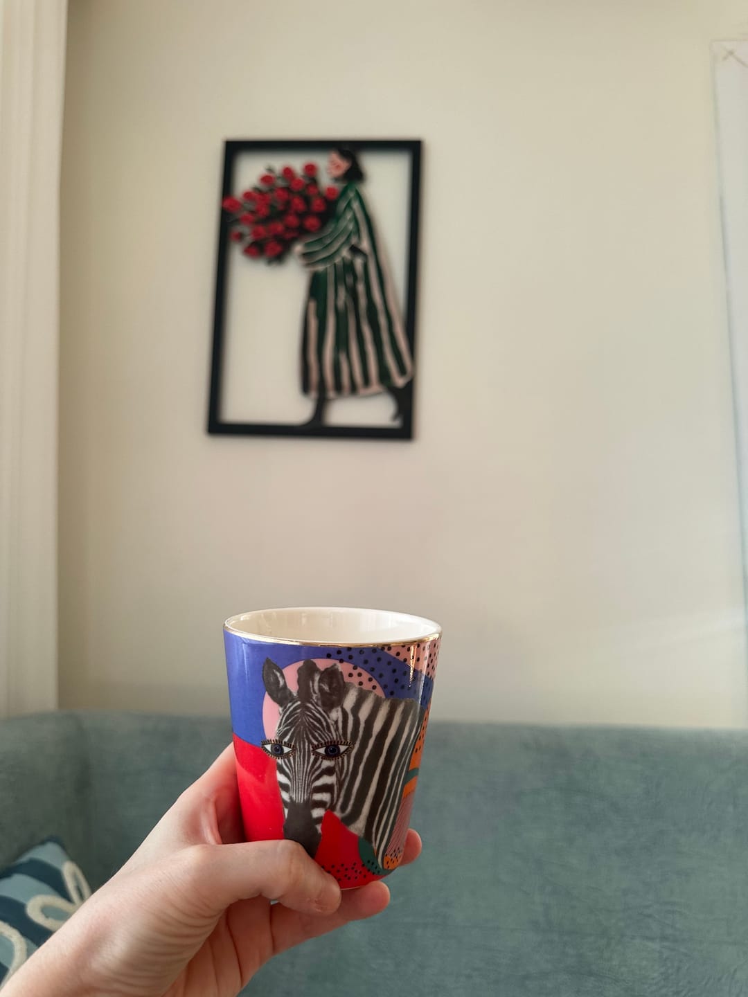 Customer photo review of Rose Lady Metal Tablo