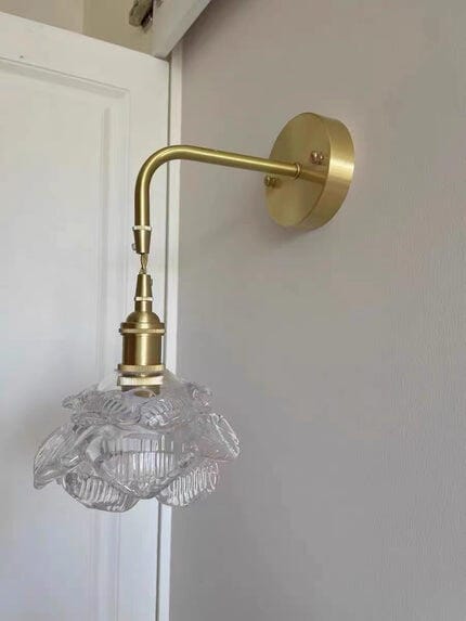 Customer photo review of Rose Shaped Glass Wall Light, Brass Fitting, Wall Sconce, 15 cm