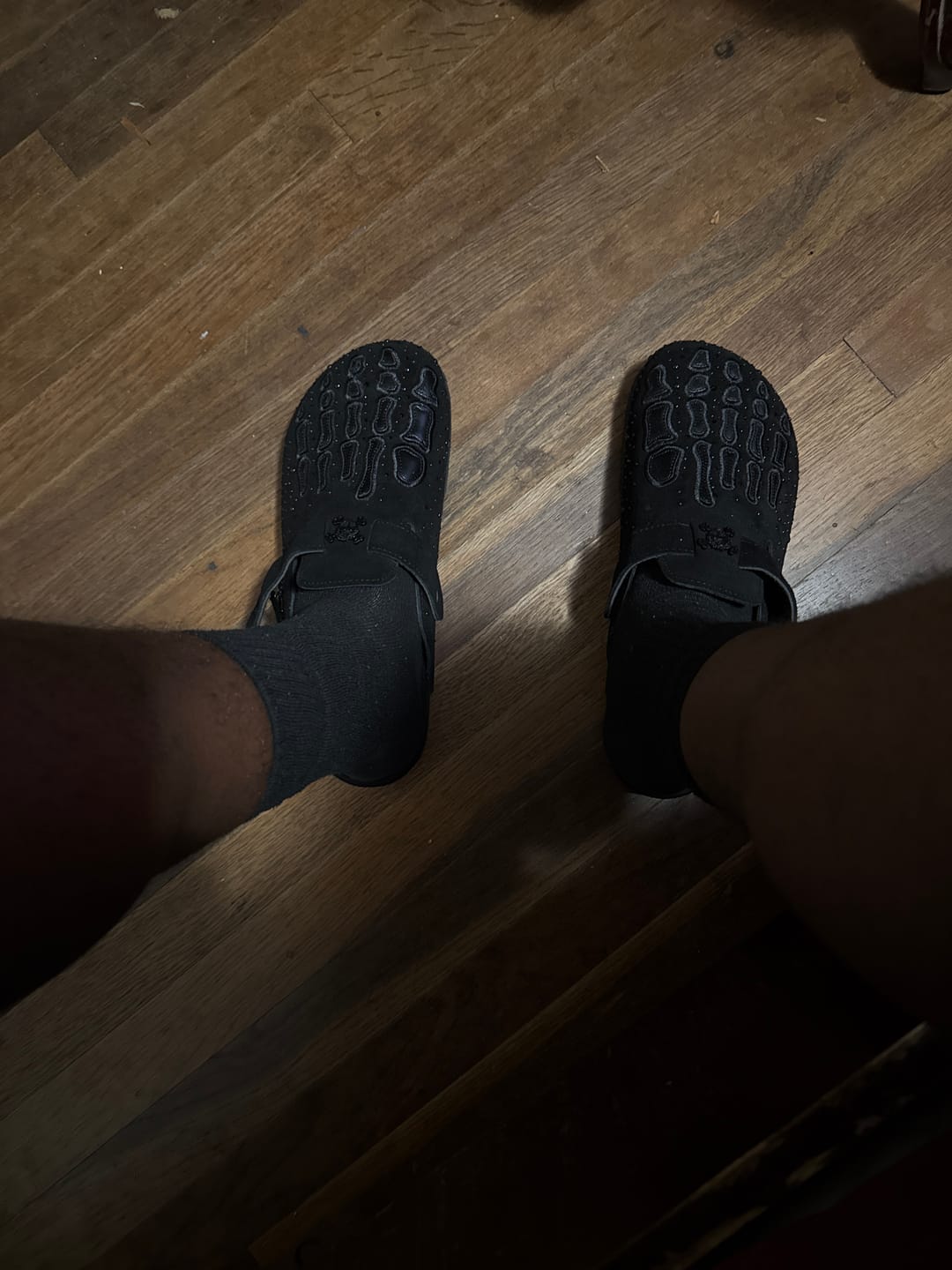 Customer photo review of OM NEW YORK CLOG 'BLACK PEARL'