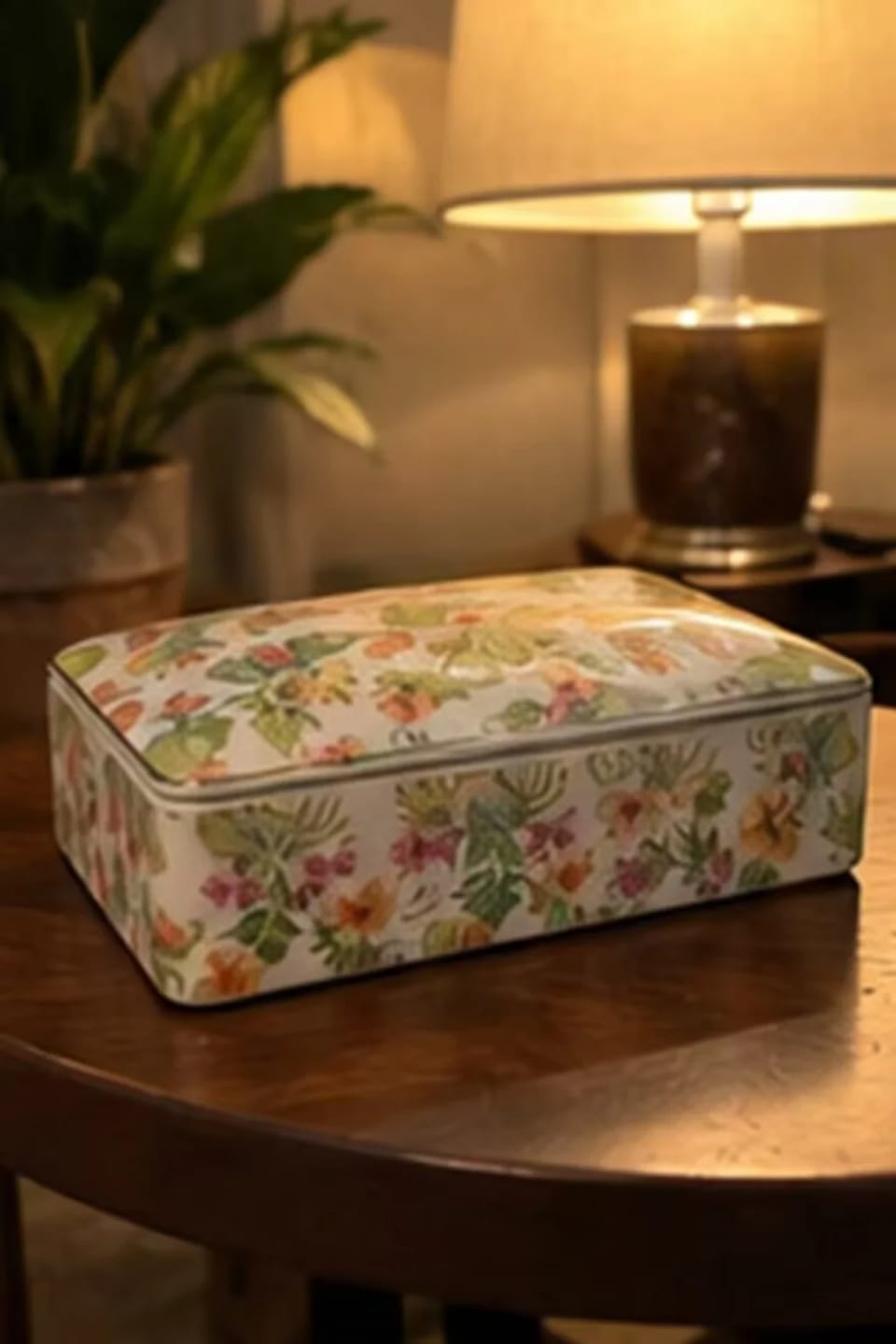 Customer photo review of Palm Garden Double-Deck Playing Card Set