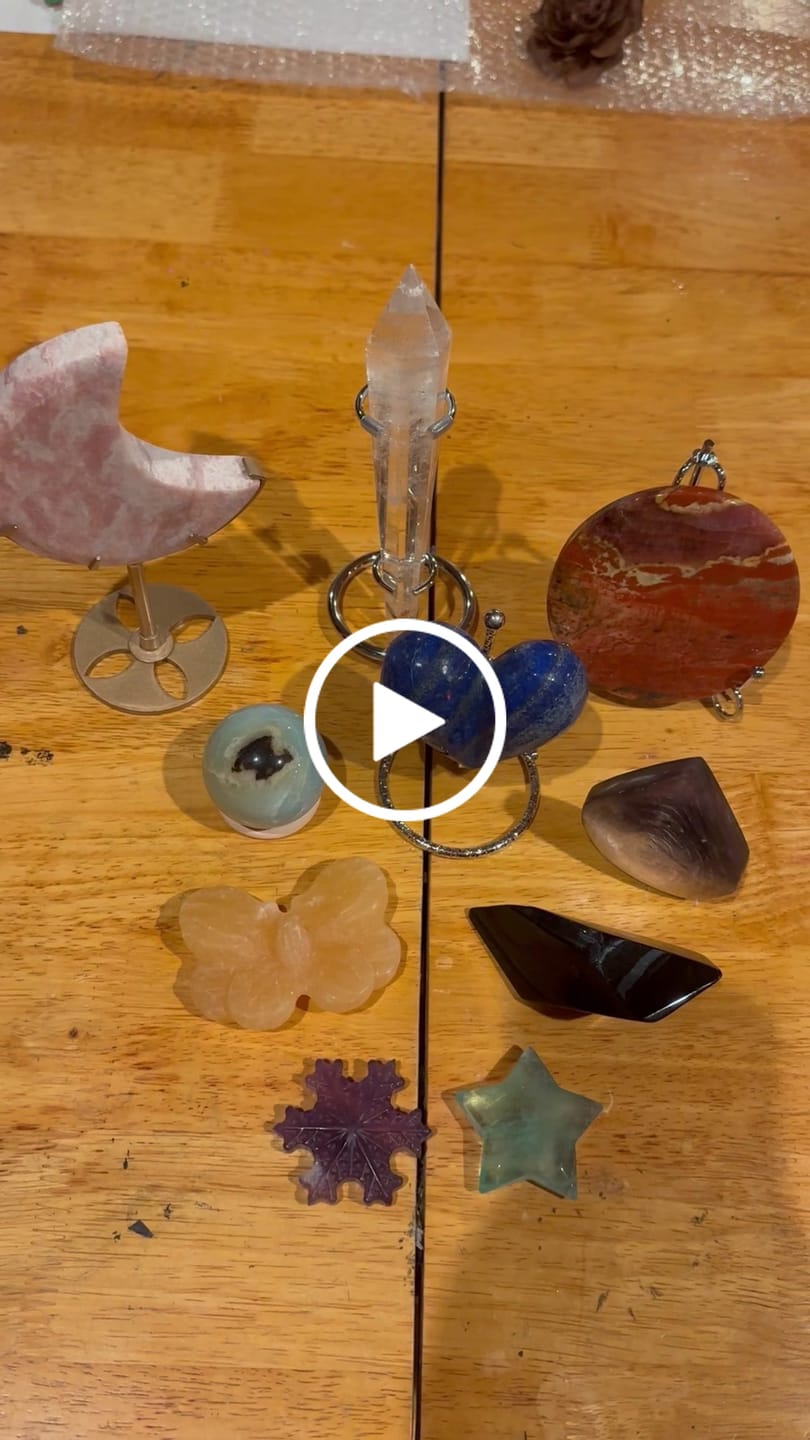 Customer video review of Mystery Crystal Capsules (no tumbles)