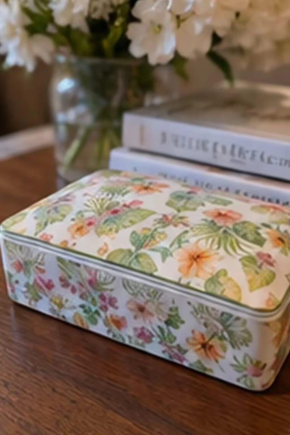 Customer photo review of Palm Garden Double-Deck Playing Card Set