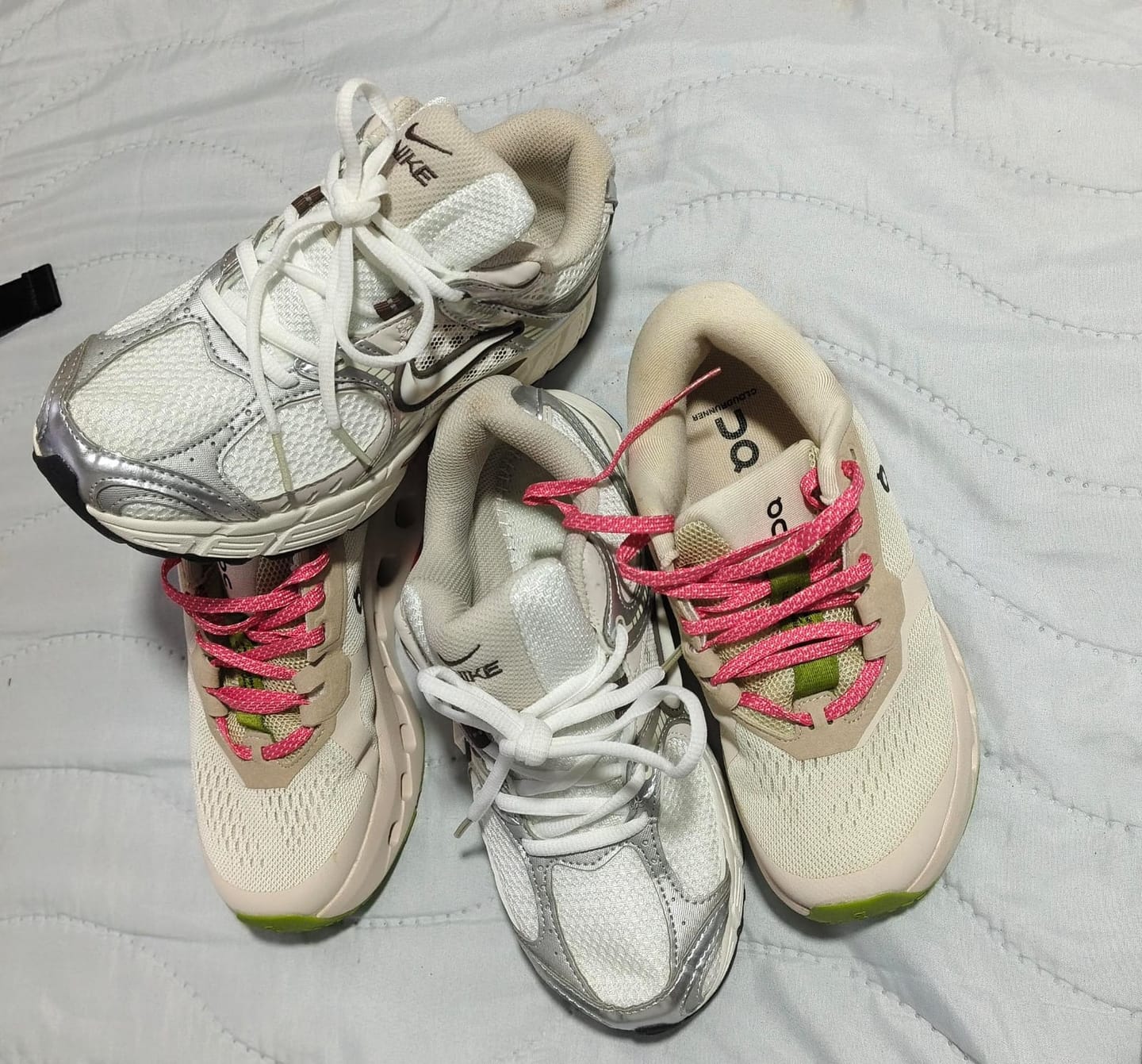 Customer photo review of ON CLOUDRUNNER JAMAICA (AAA)