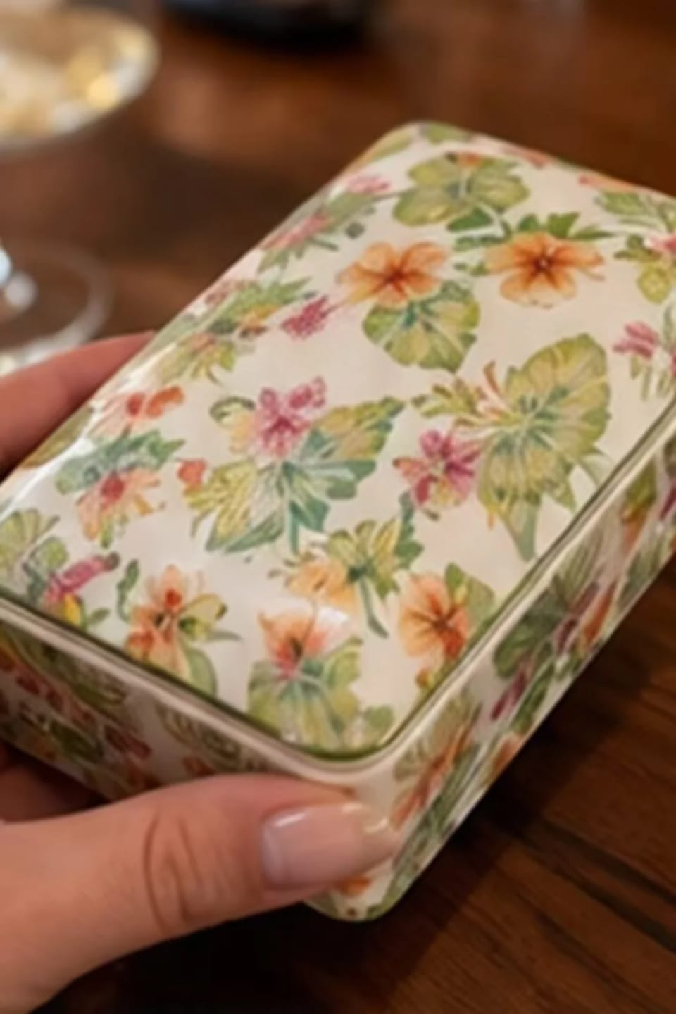 Customer photo review of Palm Garden Double-Deck Playing Card Set