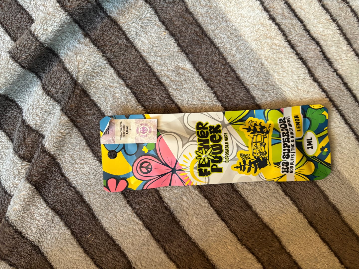 Customer photo review of 🍑Flower Power Vape Peach Superior Blend