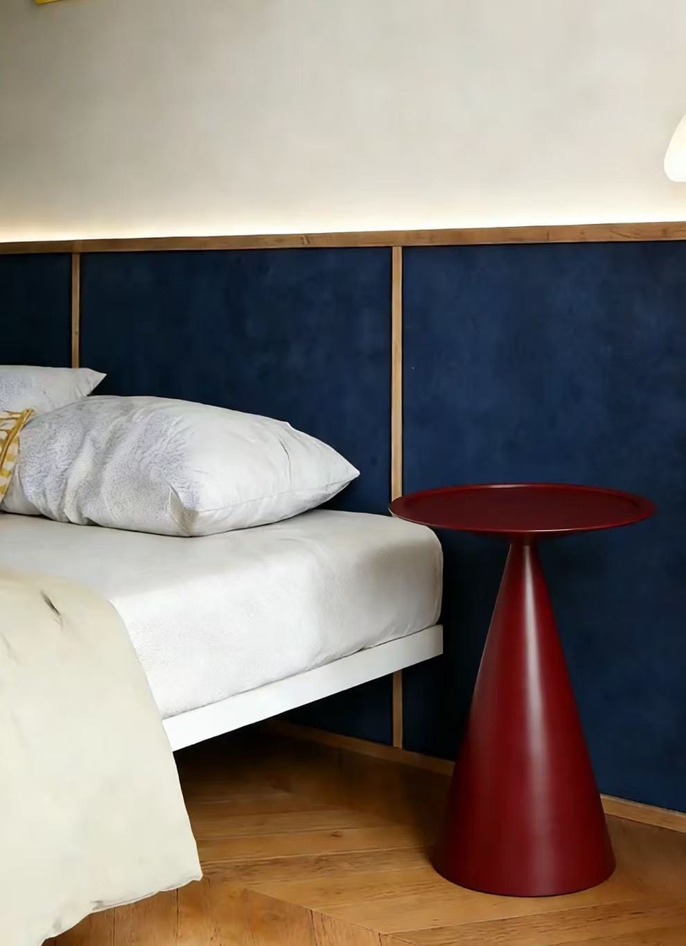 Customer photo review of KKUSO METAL SIDE TABLE - IKE BORDEAUX RED