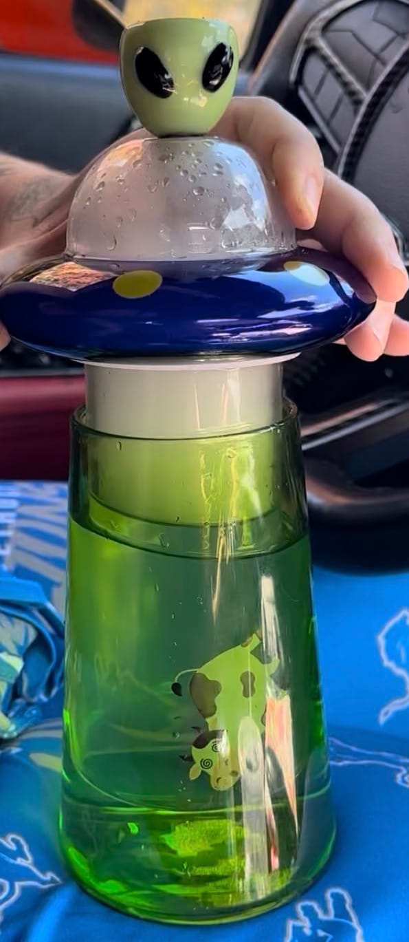 Customer photo review of UFO Gravity Bong
