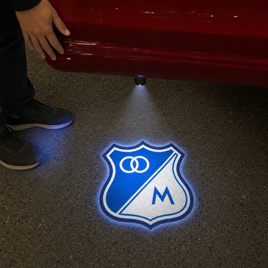 Customer photo review of Proyector de futbol LED para carro