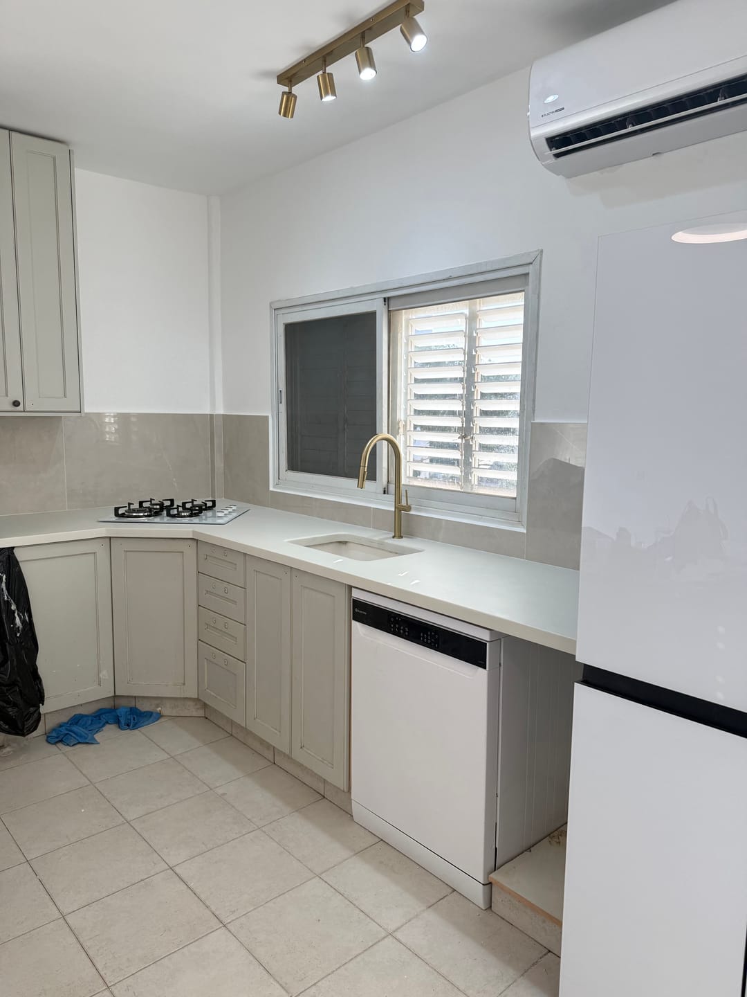 Customer photo review of צבע לשיש מטבח - ערכת חידוש משטחים HOME