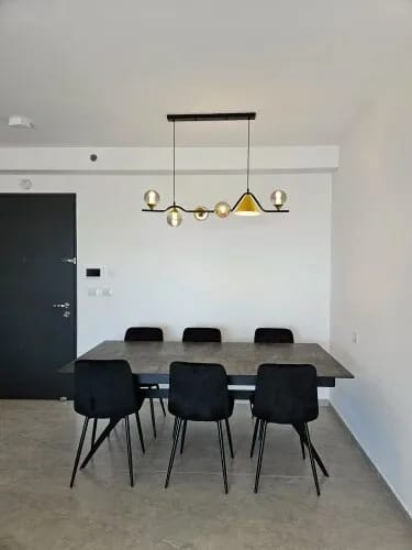 Customer photo review of Linear Pendant Light, Glass Globe Shades, 4–6 Heads, 100–120 cm