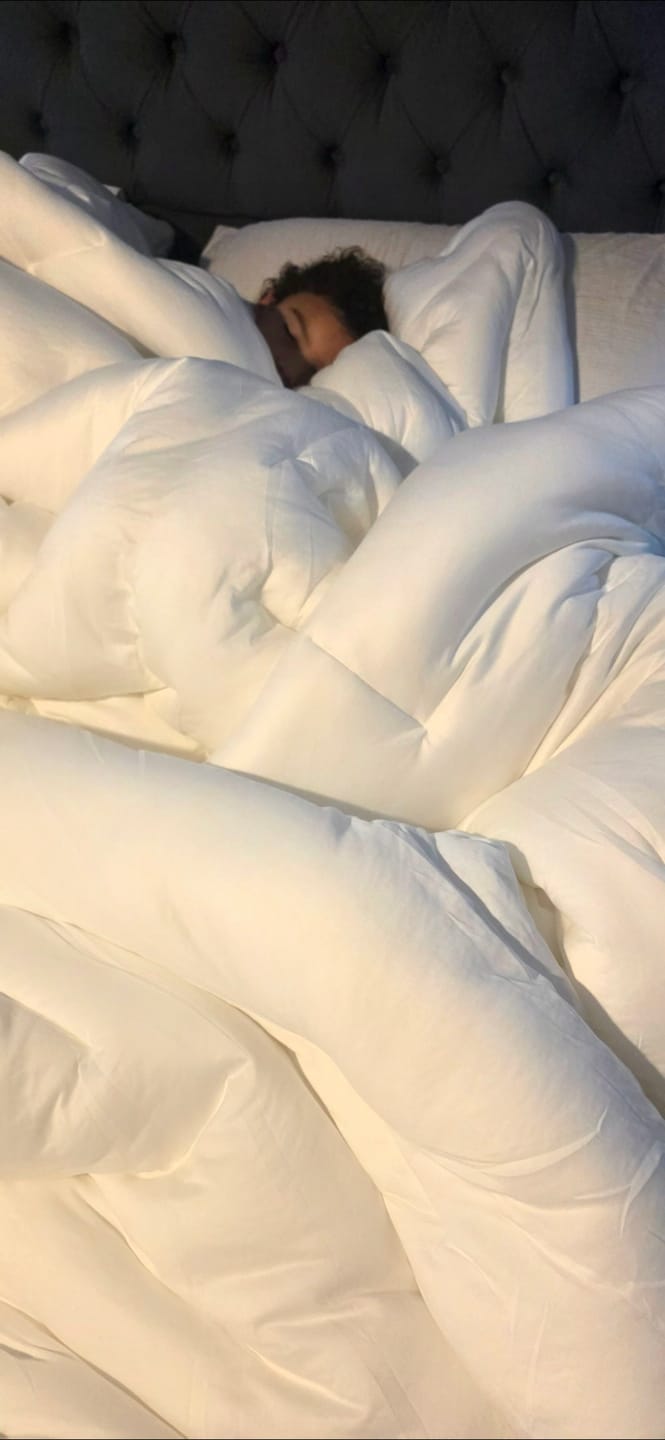 Customer photo review of MarshMellow Comforter