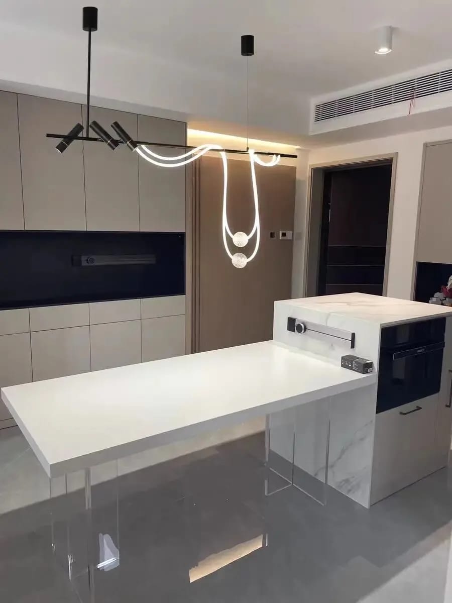 Customer photo review of Black Pendant Light, Looping LED Tube with Spot Heads, 120–200 cm