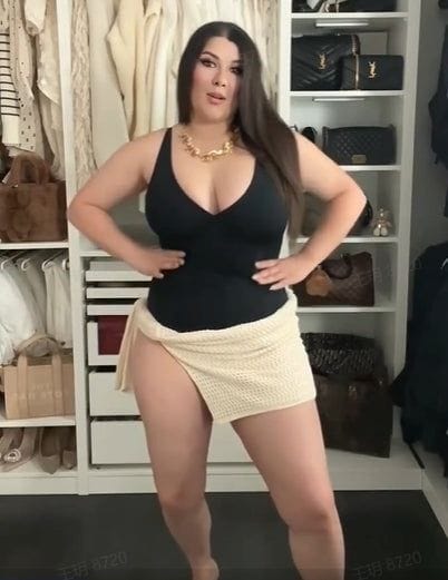 Customer photo review of SculptSkin™ FlowFlair Side Tie Swim Dress