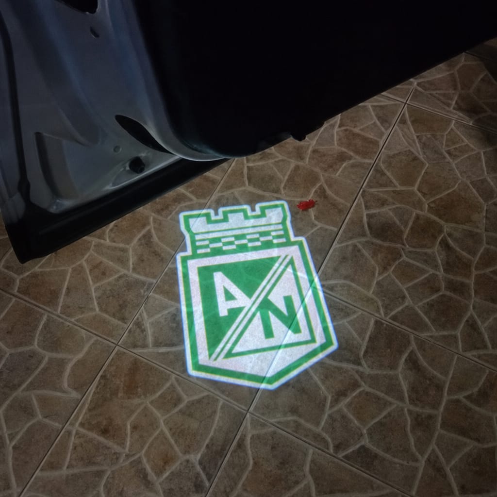 Customer photo review of Proyector de futbol LED para carro