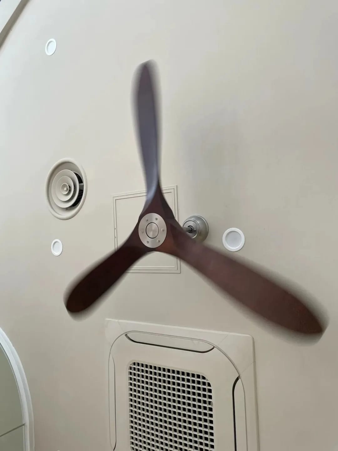 Customer photo review of Wooden Ceiling Fan with Remote, 3 Blades, DC Motor, 132–152 cm