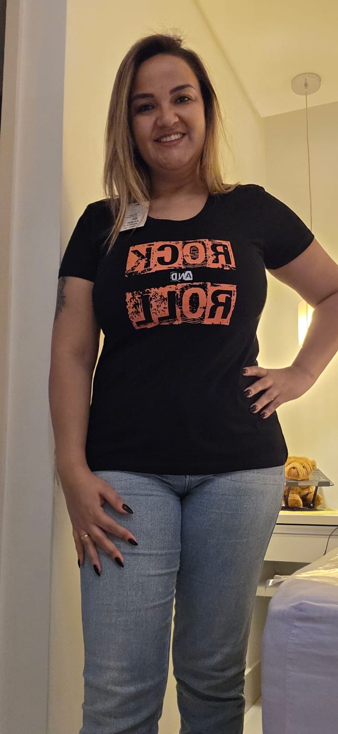 Customer photo review of Baby look rock and roll