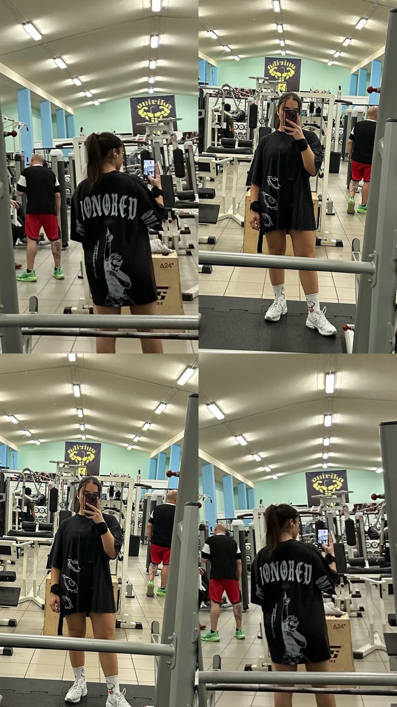 Customer photo review of THE HONORED ONE OVERSIZE VINTAGE TEE