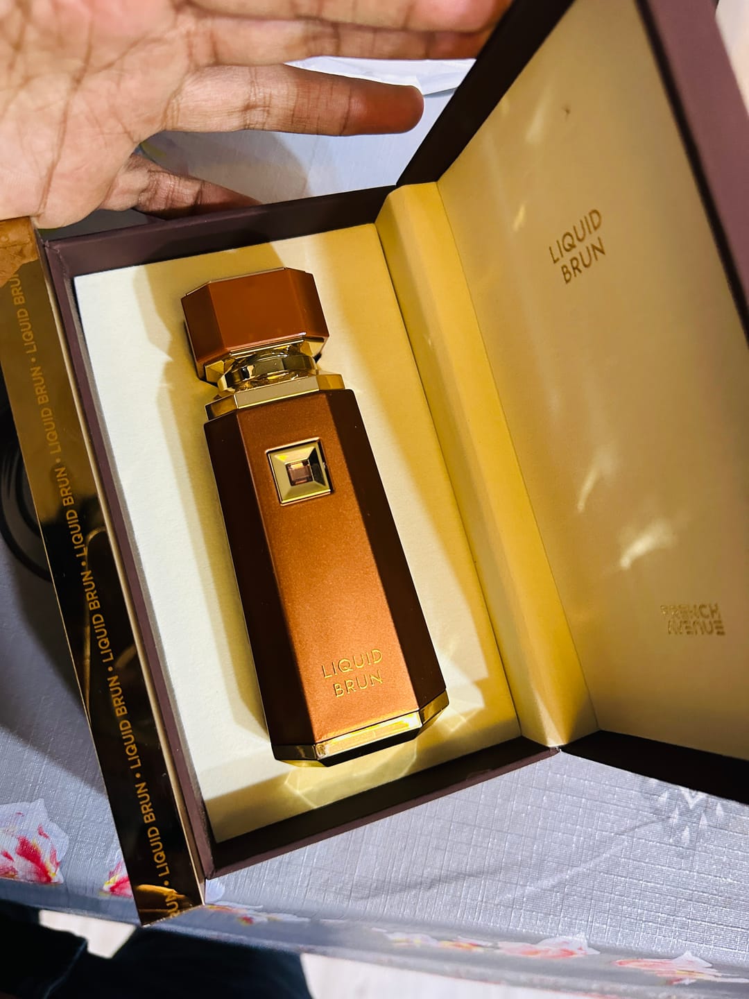 Customer photo review of Maison Fragrance World French Avenue Liquid Brun Eau De Parfum For Men