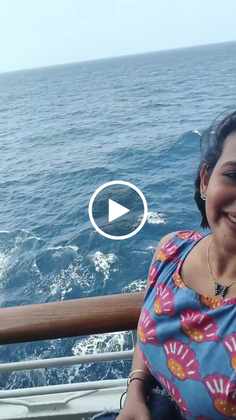 Customer video review of Daffodil Maxi Kaftan Dress