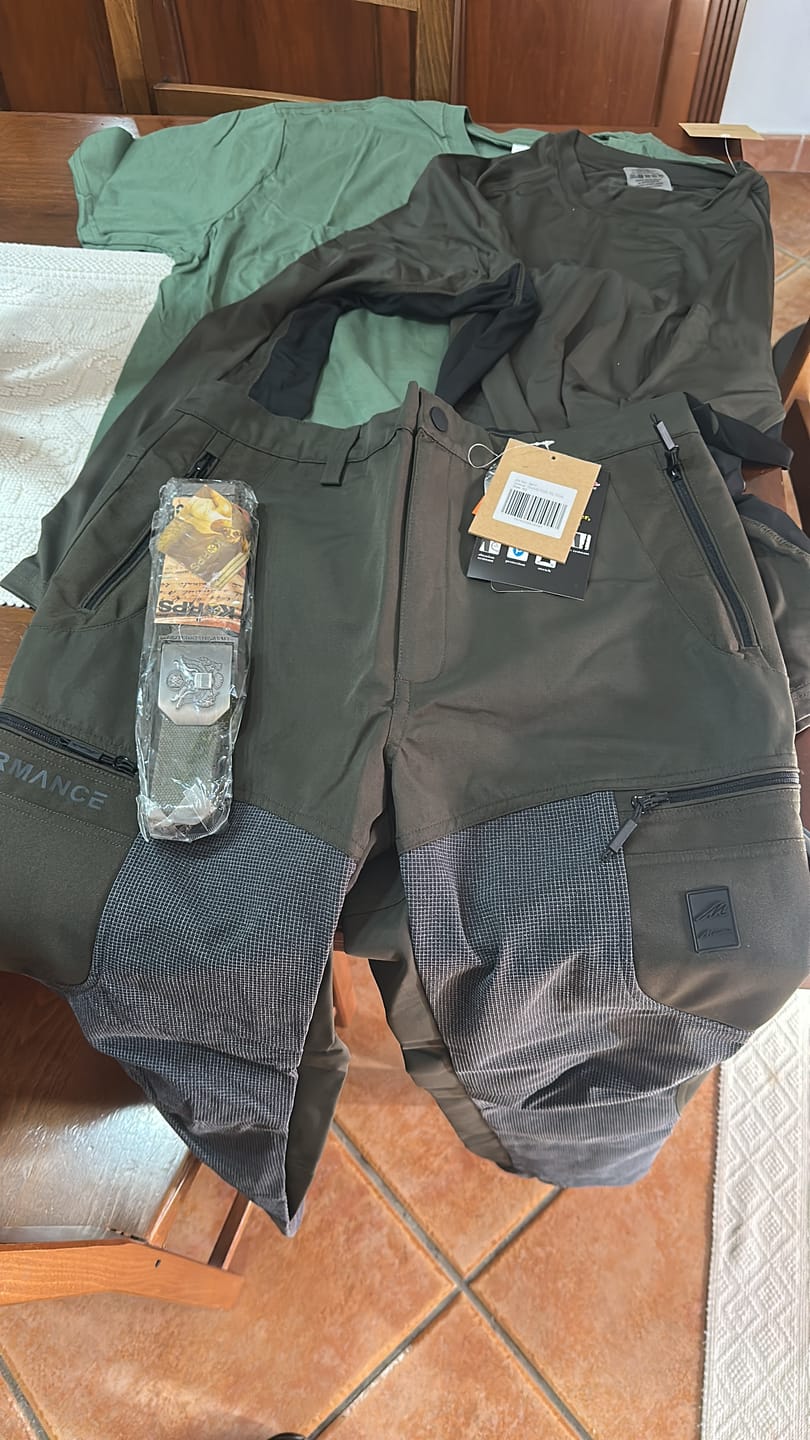 Customer photo review of Completo da Caccia Masseria M72 + M17 - T-Shirt Manica Lunga + Pantalone Softshell Verde