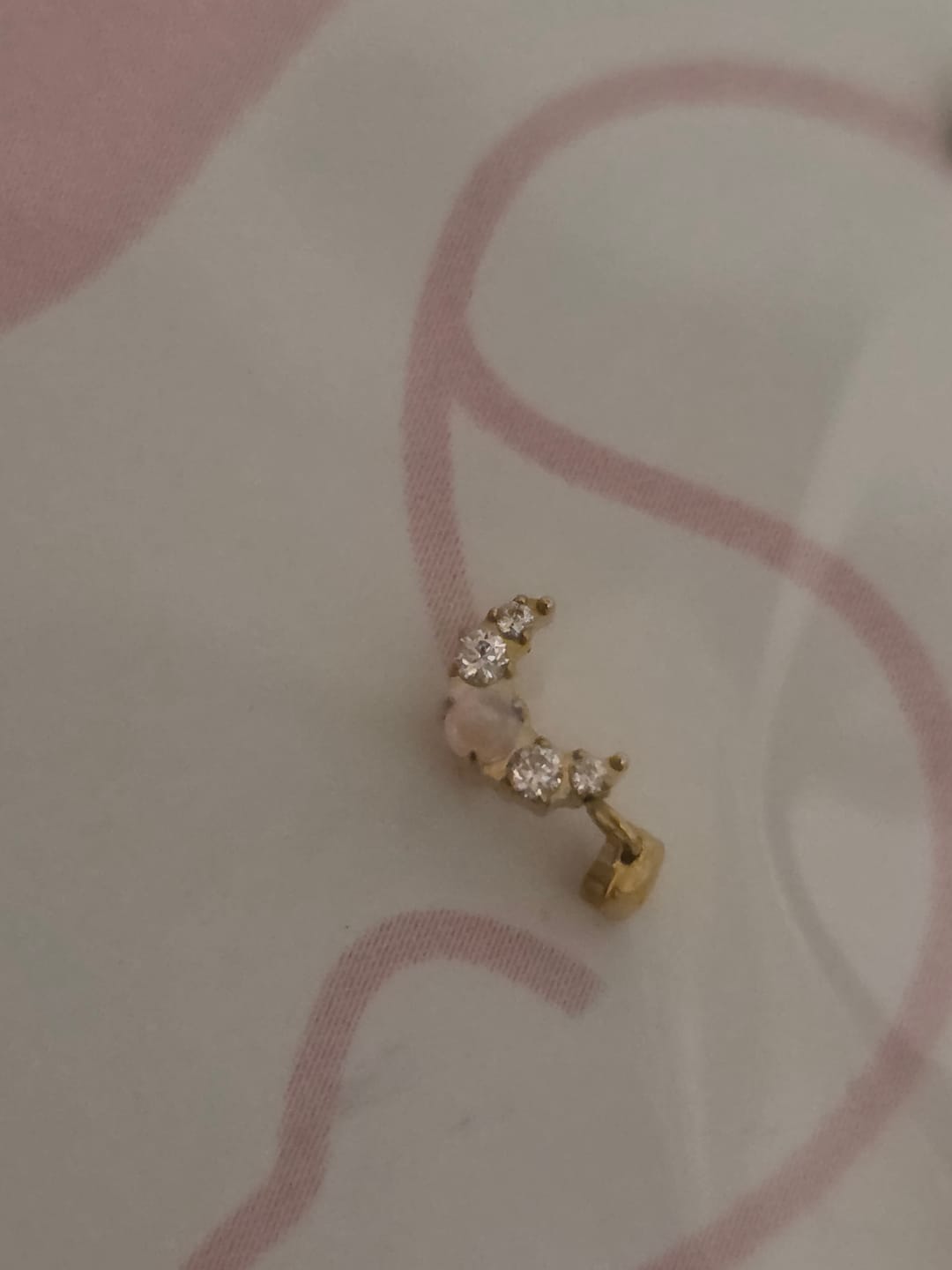 Customer photo review of Piercing Moonlight Pink Titanio